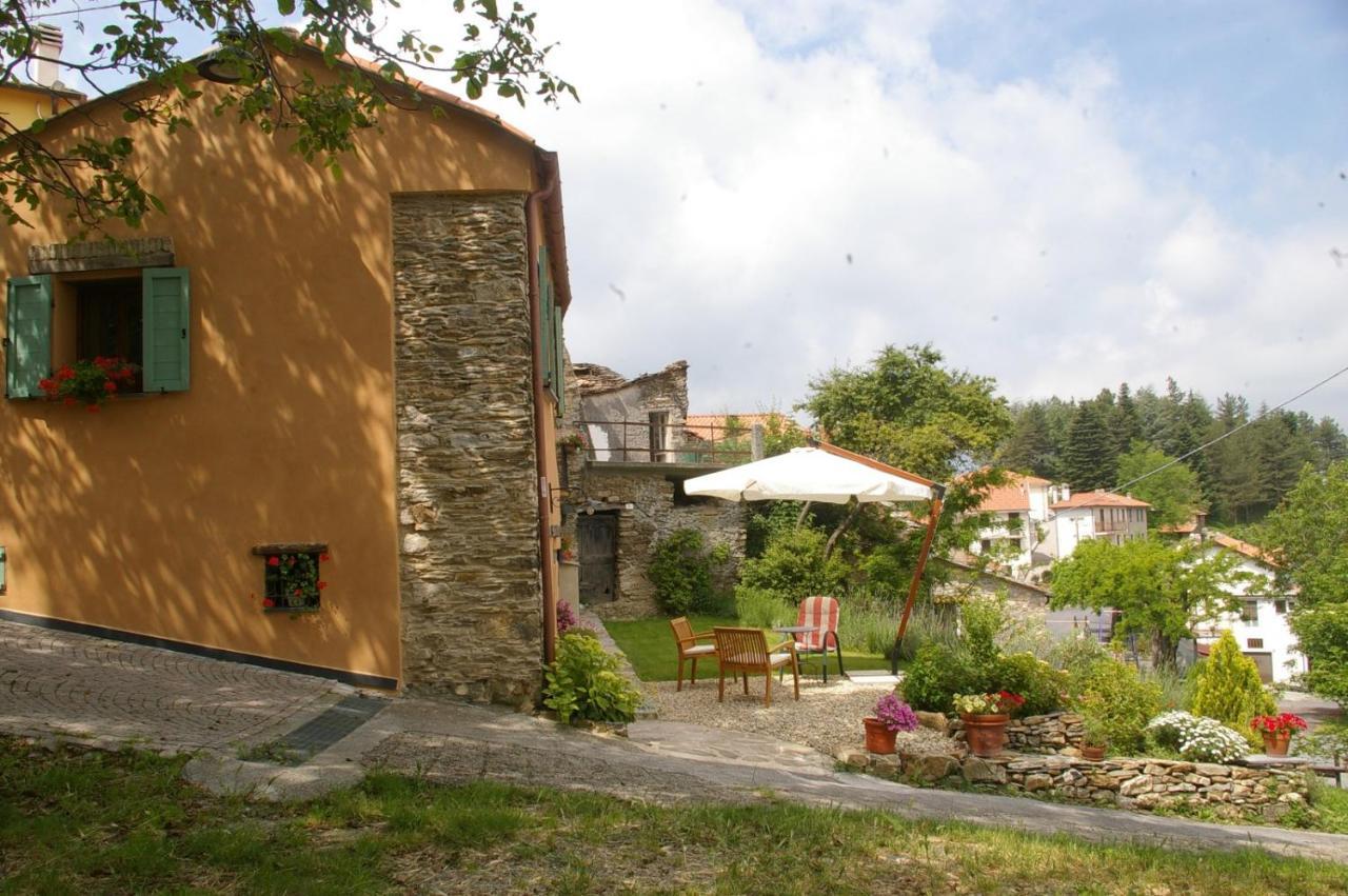 Casa Vittorina Villa Cesio Exterior photo